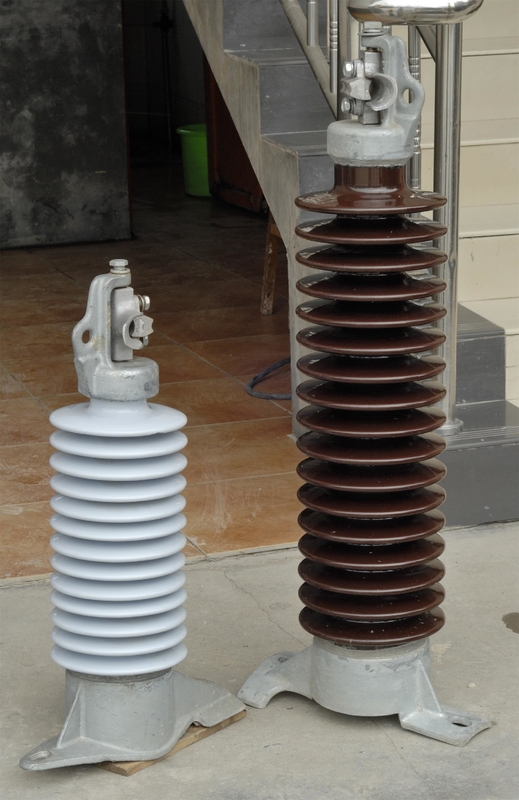 ODM Electrical Porcelain Line Post Insulator ANSI 57 Series