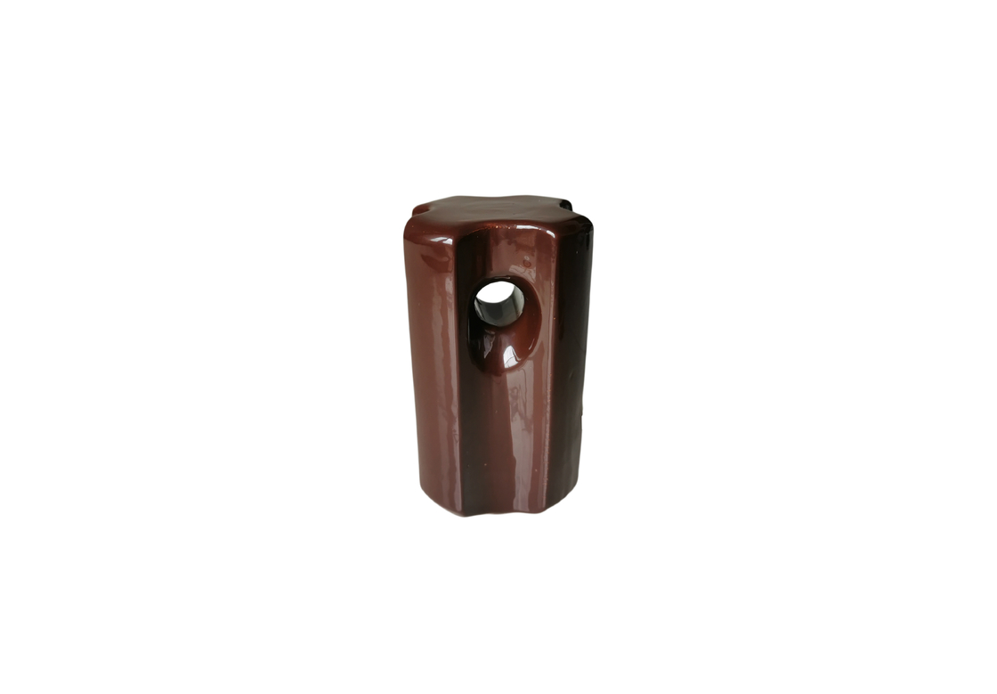 High Tensile 160kN ANSI Gy3 Porcelain Strain Insulators