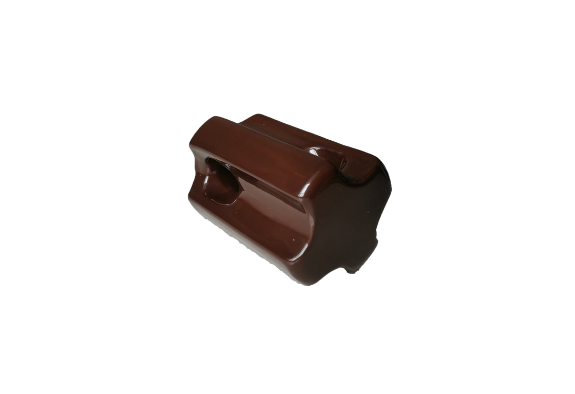 Normal Type ANSI 54-3 Porcelain Strain Insulators For Transmission