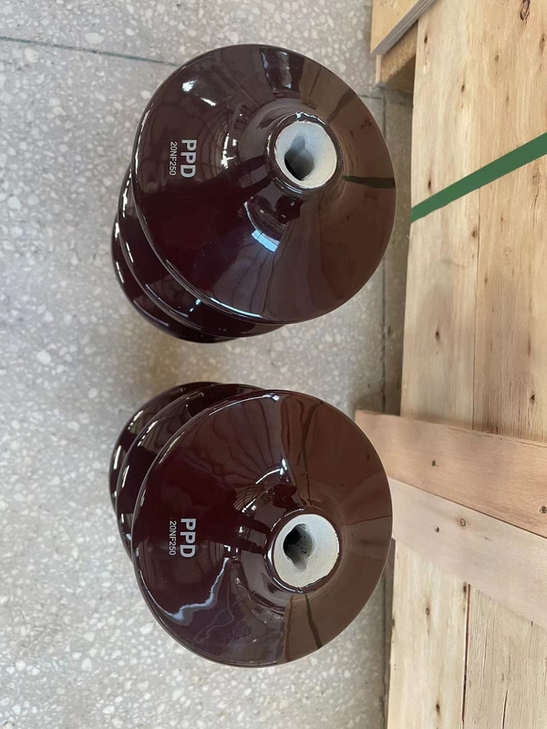 DIN42531 Brown Porcelain Bushing In Transformer 20NF250